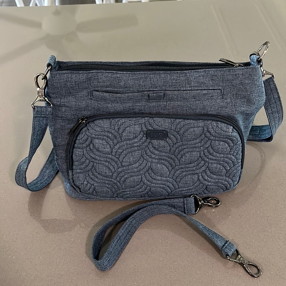 Lug crossbody bag